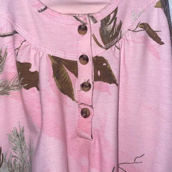 Realtree tank size small  - Picture 4 of 4